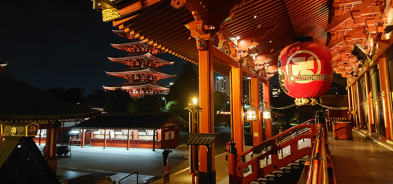 浅草寺のドラゴンボール